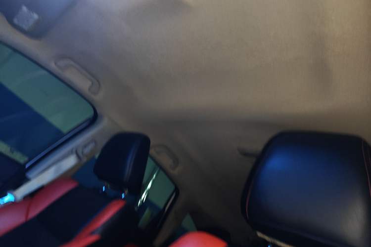 Used Honda CR-V 2015 2.0L two-wheel drive urban version Headliner