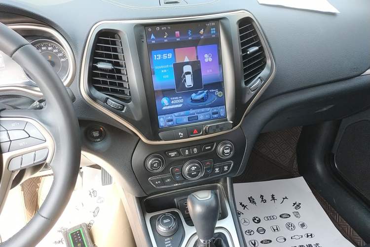 Used Jeep Cherokee 2017 2.4L Excellence Edition
