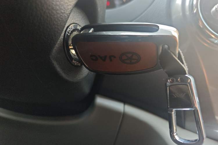 Used JAC Refine M3 2017 IKEA Edition 2.0L Luxury Smart Model