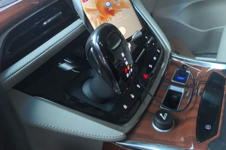 Used Buick GL8 2021 ES Landtrek 653T Comfort Edition
