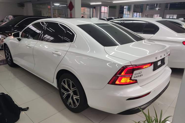 Used Volvo S60 2025 B4 Zhiyi Luxury Edition
