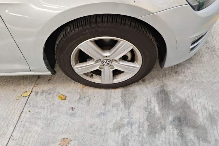 Used Volkswagen Golf 2014 1.4TSI Automatic Luxury Model
