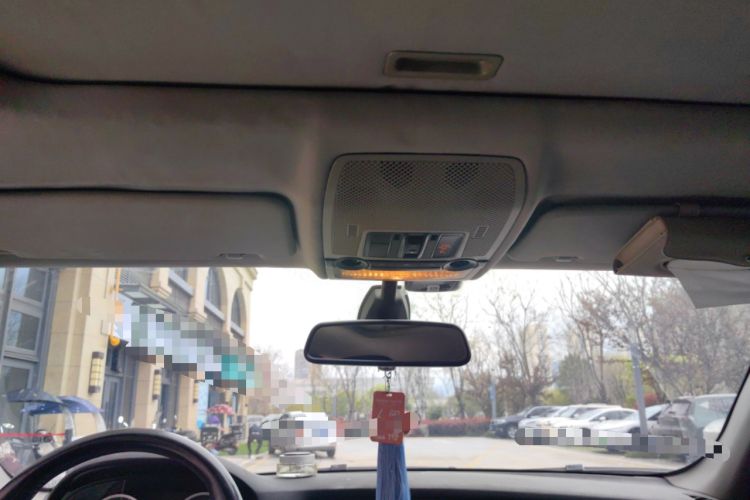 Used BMW X6 2011 xDrive35i Headliner