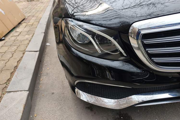 Used Mercedes-Benz E-Class 2016 E 300 L Luxury Model Exterior 6