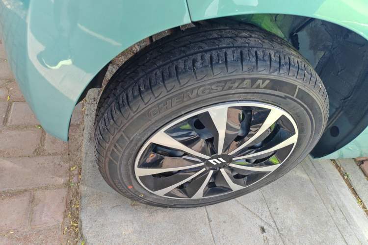 Used JMEV Xiao Qilin 2024 201km Comfort Version Right Rear Wheel Hub