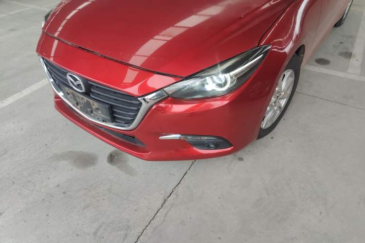 Used Mazda 3 Axela 2017 Sedan 1.5L Automatic Luxury Model Emission Standard China V Left Front Headlight