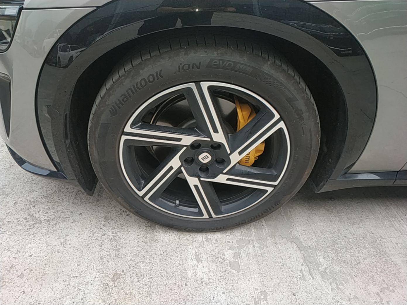 Xiaomi Auto YU7 2025 Ultra-Long Range All-Wheel Drive Pro Version — снимка 10