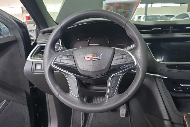 Used Cadillac XT5 2018 25T Tech Model