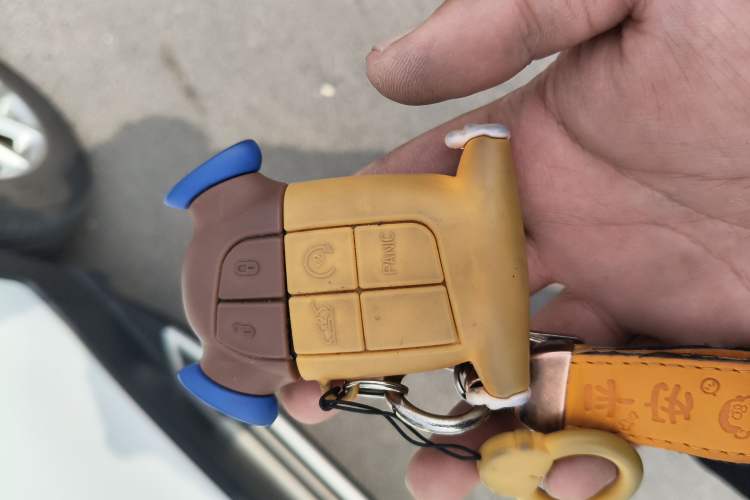 Used Jeep Cherokee 2016 2.4L Leading Smart Version
