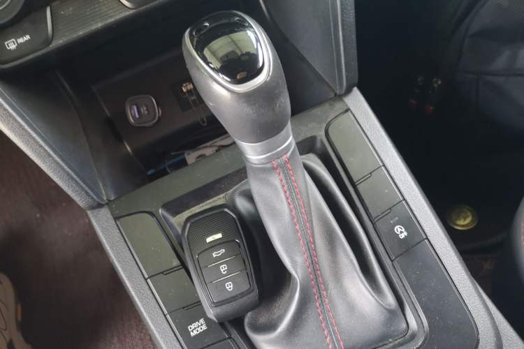 Used Hyundai Elantra (6th Generation / Lingdong) 2019 1.4T Dual-Clutch Xuan Dong · Dynamic Model