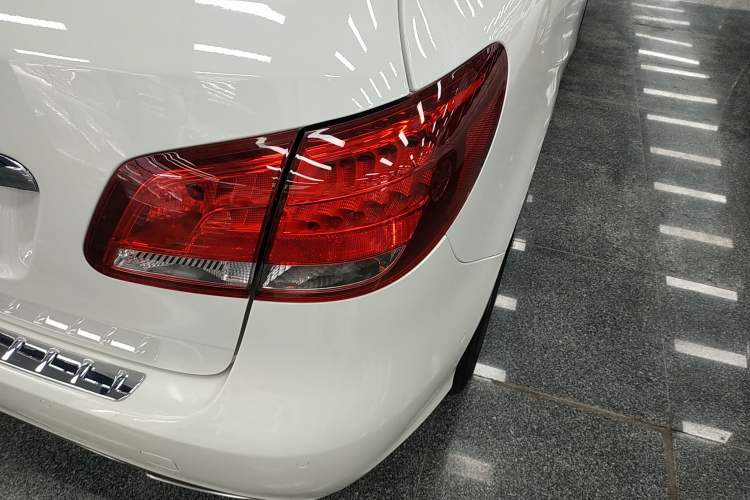 Used Mercedes-Benz B-Class 2015 B 200 Sport Edition
