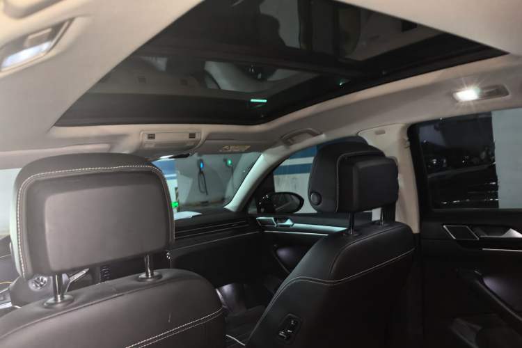 Used Volkswagen Magotan 2020 380TSI DSG Luxury Version Headliner