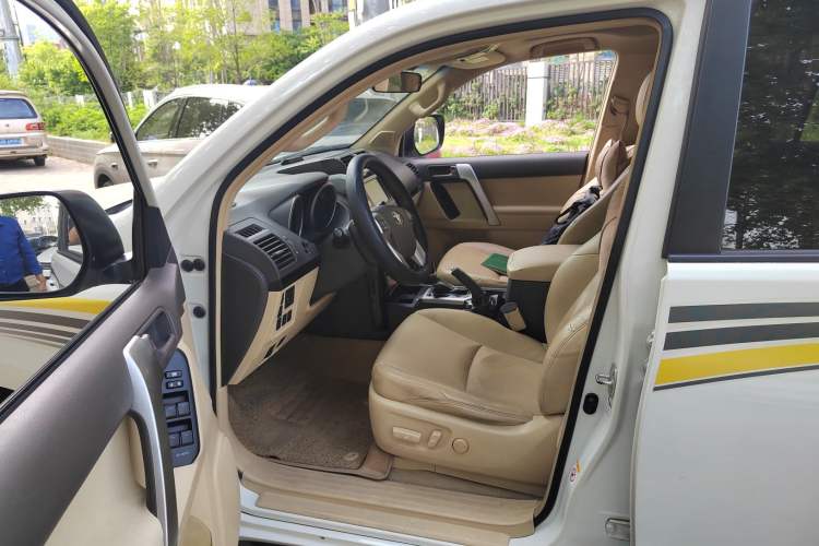 Used Toyota Prado 2015 2.7L Automatic Standard Edition Left Front Seat