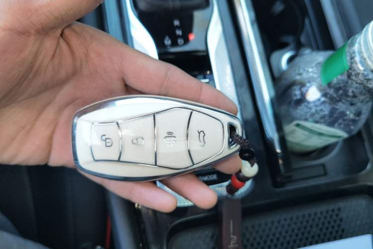 Used Hongqi H6 2023 2.0T ZhiShang Version