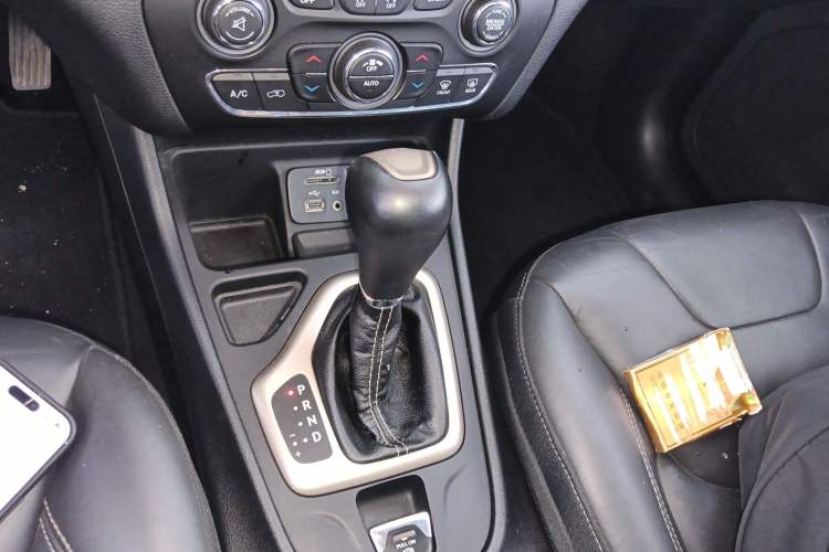 Used Jeep Cherokee 2016 2.4L Leading Edition