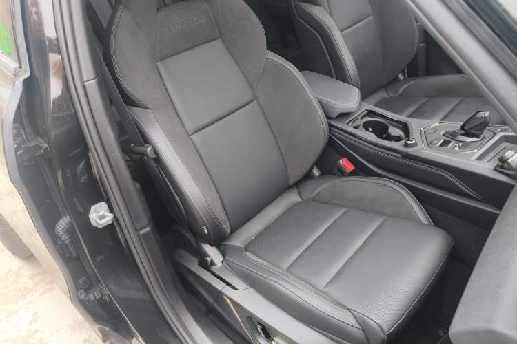 Used Lynk & Co 01 2023 2.0TD Four-Wheel Drive Dark Night Edition
