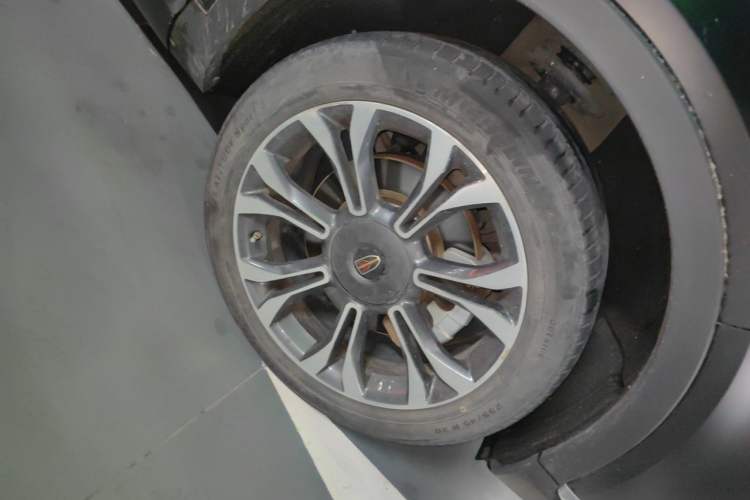 Used Hongqi HS5 2019 2.0T Smart Connect Flagship All-Wheel-Drive Version
