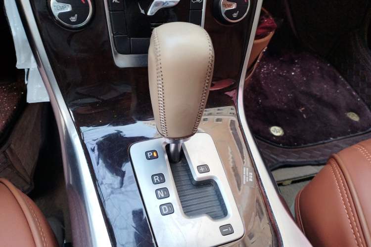 Used Volvo S80L 2012 2.0T T5 Luxury Edition