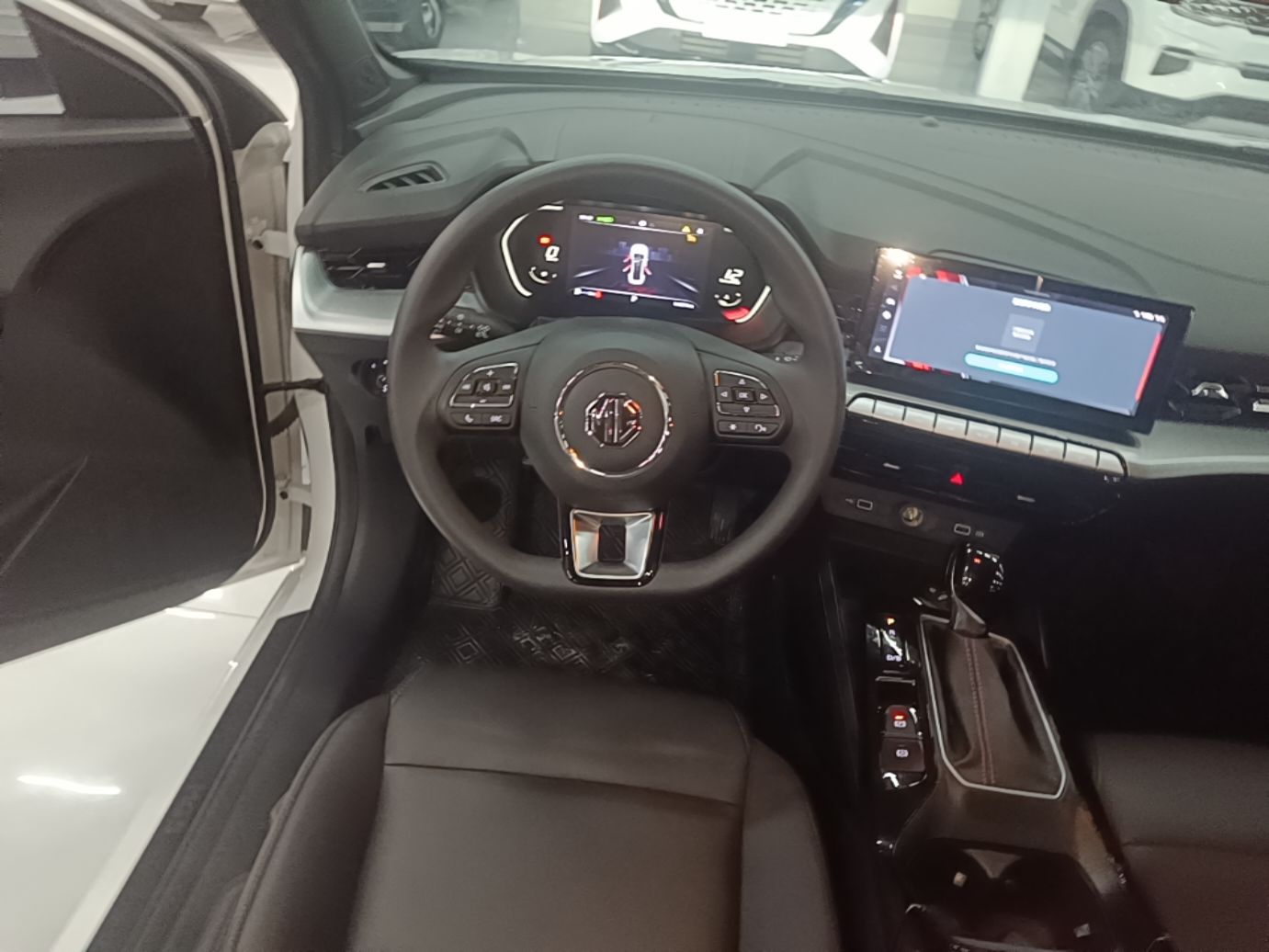 MG 5 2023 180 DVVT CVT Luxury Edition — снимка 13