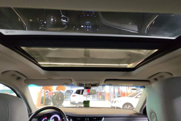 Used Cadillac XTS 2015 28T Comfort Model