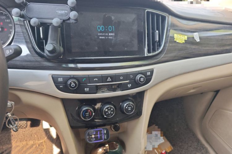 Used Baojun 730 2016 1.5T Manual Comfort Version 7 Seats
