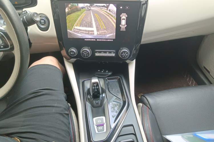 Used Lynk & Co 02 2018 1.5T DCT Two-Wheel Drive Zhaopu Version China V Standard