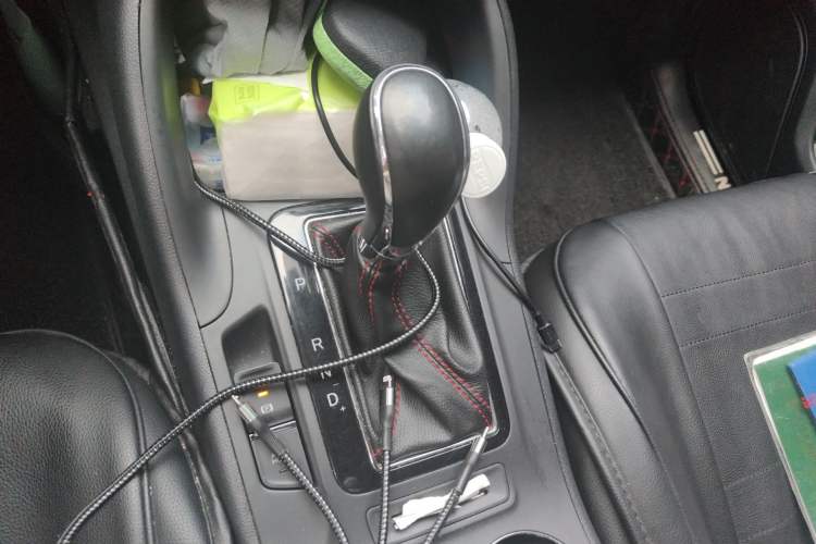 Used CHANGAN CS75 2014 1.8T Automatic Elite Model China IV Standard
