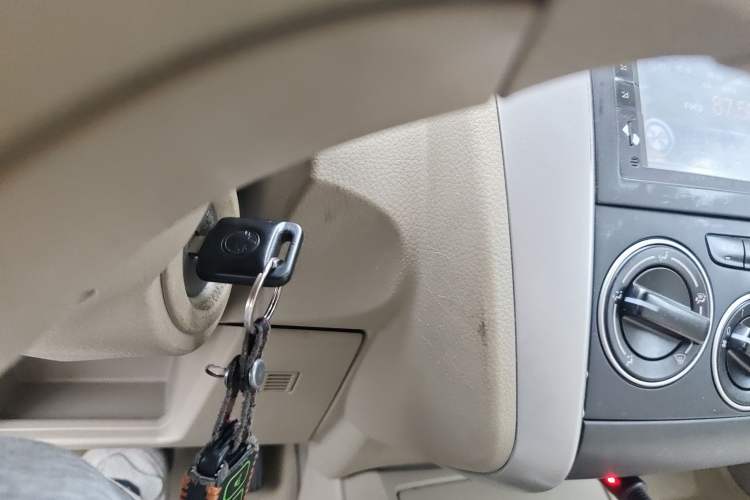 Used Venucia D50 2013 1.6L Manual Fashion Edition
