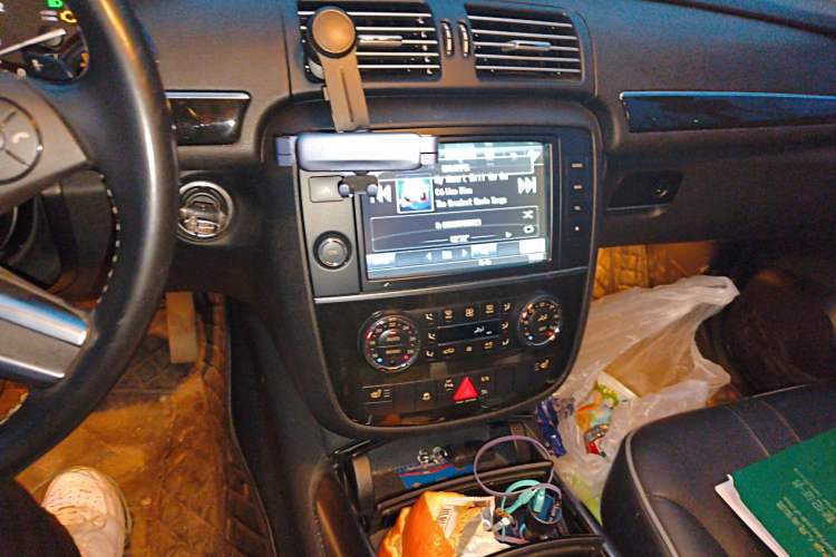 Used Mercedes-Benz R-Class 2017 R 320 4MATIC Business Edition Prestige Model