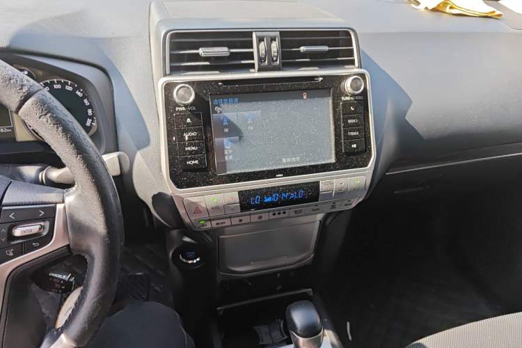Used Toyota Prado 2018 3.5L Automatic TX-L Audio And AC Panel