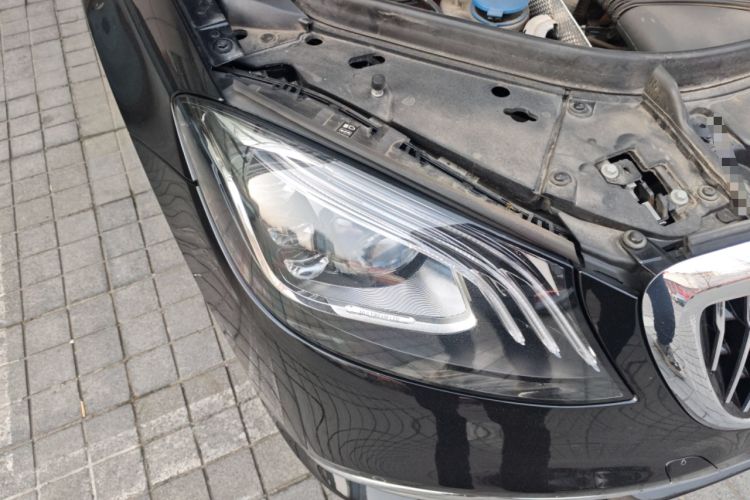 Used Mercedes-Benz Maybach S-Class 2020 S 450 4MATIC Collector's Edition Right Front Headlight