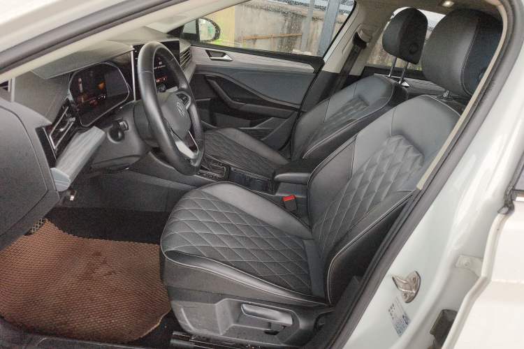 Used Volkswagen Sagitar 2023 200TSI DSG Excellence Edition Left Front Seat