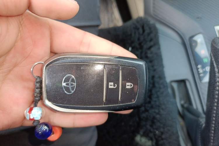 Used Toyota RAV4 2015 2.5L Automatic 4x4 Elite Edition
