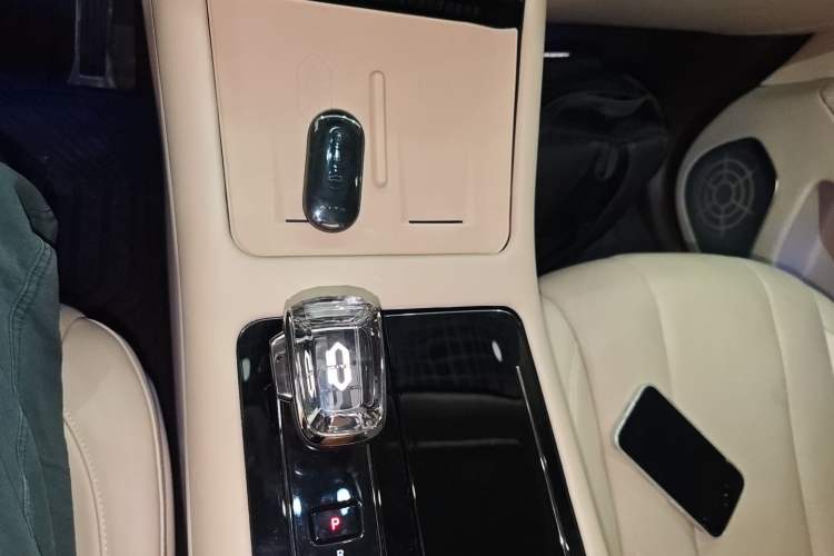 Used Hima AITO M7 2024 1.5T Four-Wheel Drive Plus Version 5 Seats
