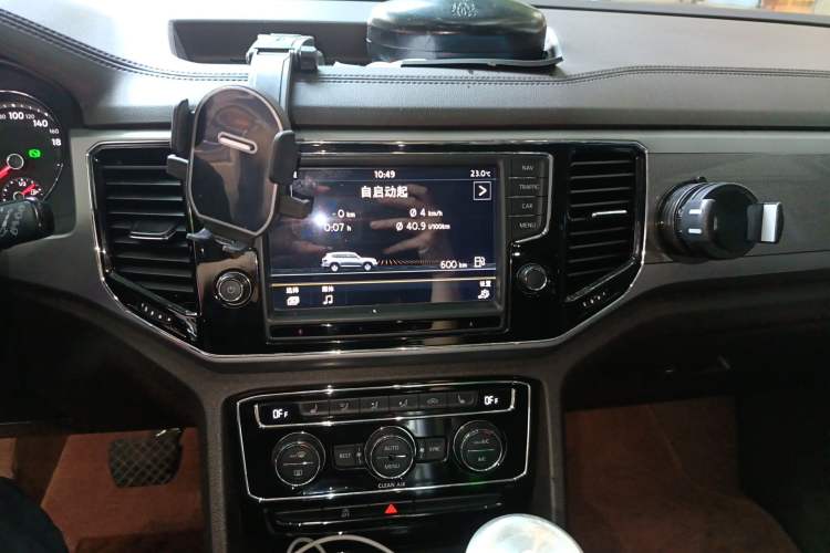 Used Volkswagen Teramont 2017 380TSI Four-Wheel Drive Luxury Edition Audio And AC Panel