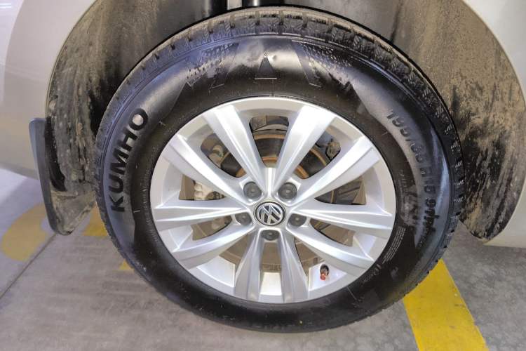 Used Volkswagen Bora 2018 1.5L Automatic Fashion Model Right Rear Wheel Hub