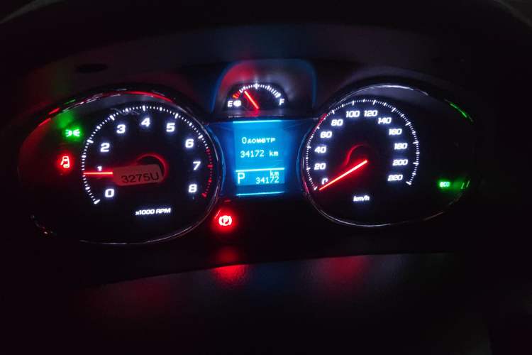 Used Chevrolet Captiva 2015 2.4L 4x4 Flagship Edition 7-Seater