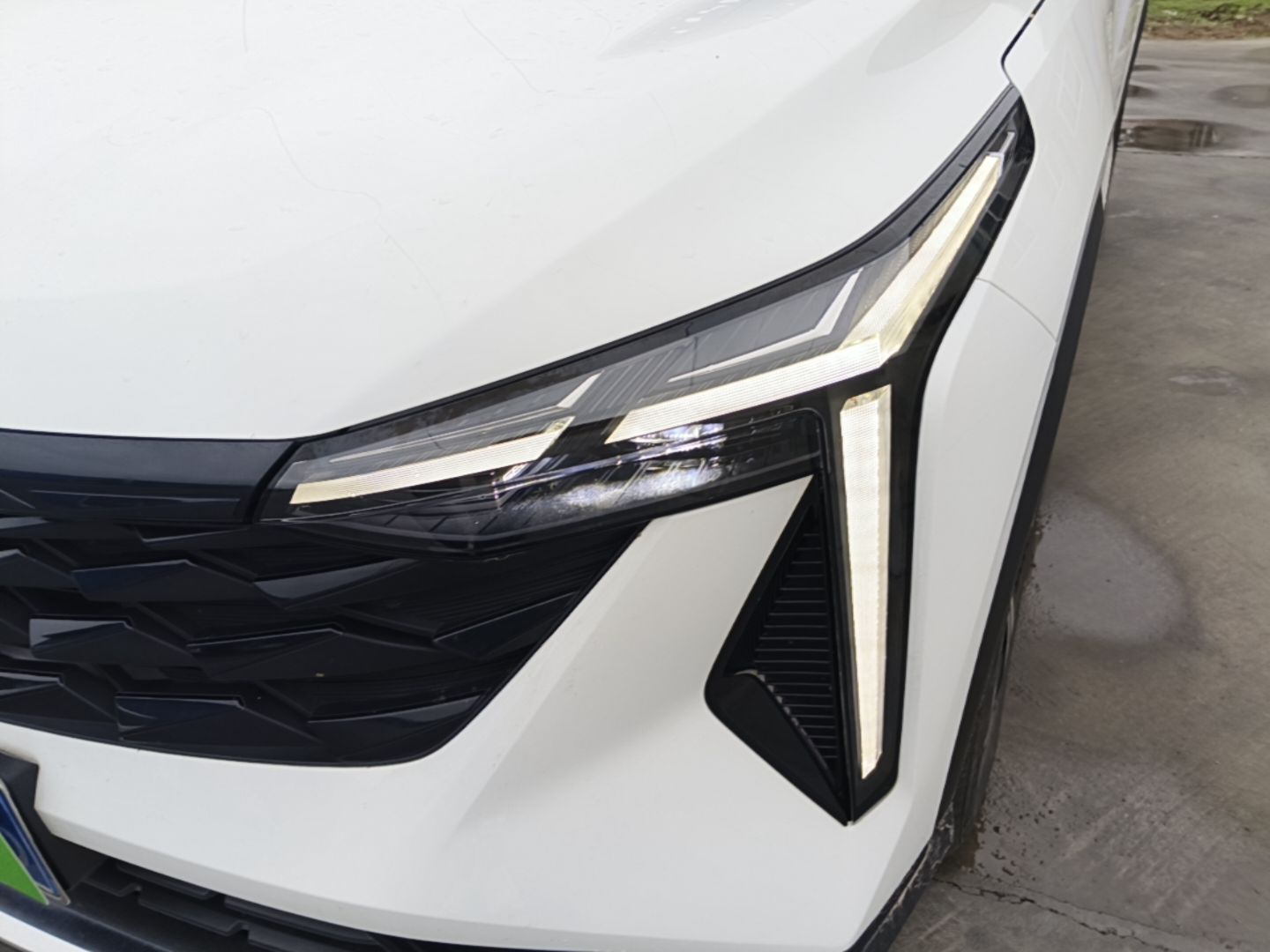 Geely Auto Emgrand X7 Sport 2024 1.5TD Smart Connect+ — снимка 8