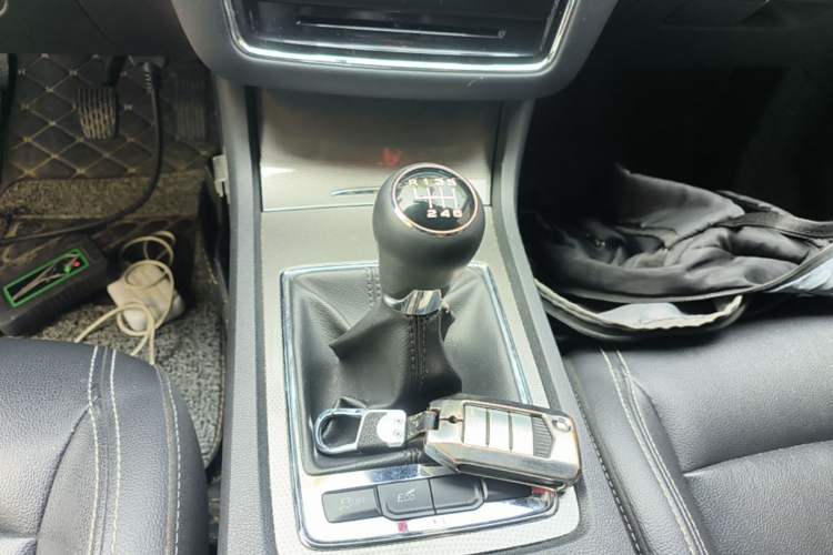 Used Roewe i6 2018 20T Manual Luxury Edition
