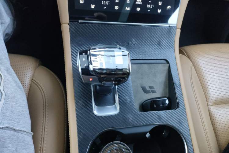 Used Li Auto ONE 2021 Extended-Range 6-Seater Version Gear Lever