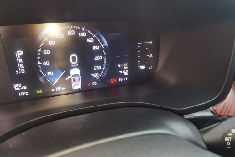 Used Volvo XC60 2019 T5 4x4 Smart Edition China V Standard