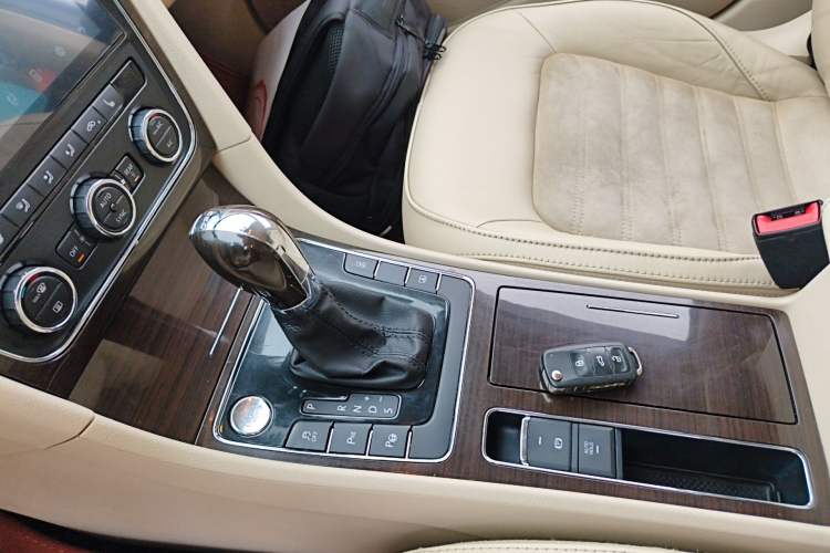 Used Volkswagen Passat 2013 1.8TSI DSG Ultimate Edition
