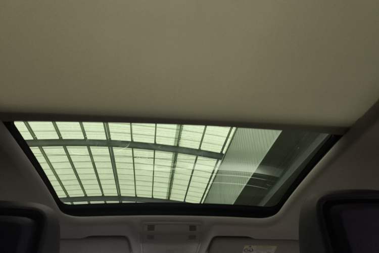 Used Volkswagen Magotan 2023 2 Million Units Commemorative Edition 330TSI DSG Luxury Version
