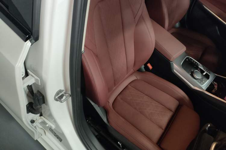 Used BMW 3 Series 2025 330Li M Sport Shadowline Package