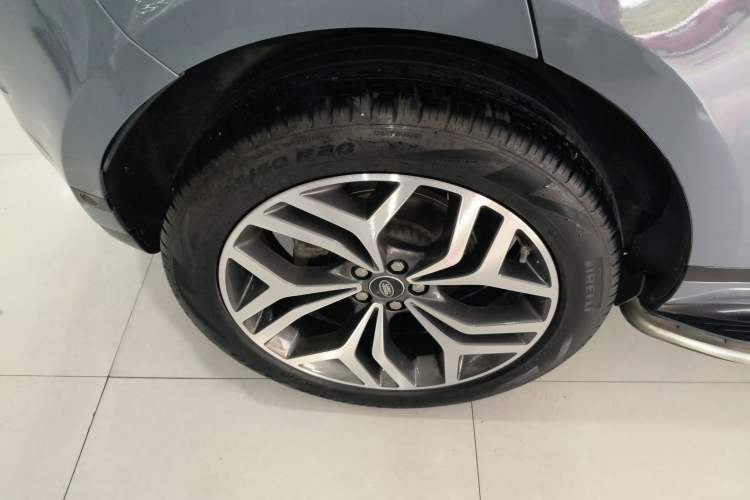 Used Land Rover Range Evoque 2020 249 PS R-DYNAMIC S Sport Edition Exterior 3