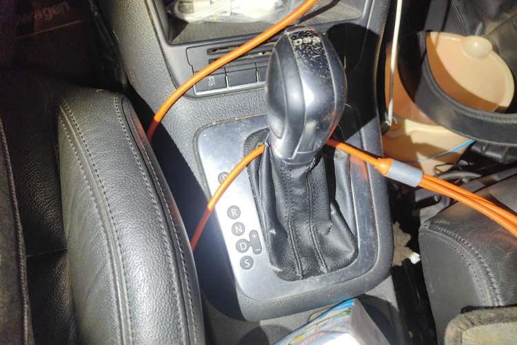 Used Volkswagen Golf 2011 1.4TSI Cross Golf Gear Lever