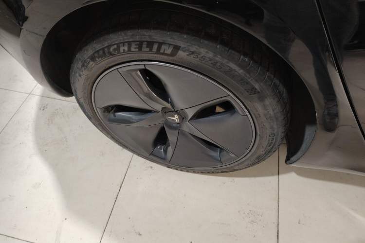 Used Tesla Model 3 2020 Standard Range Rear-Wheel Drive Upgraded Version Exterior 5