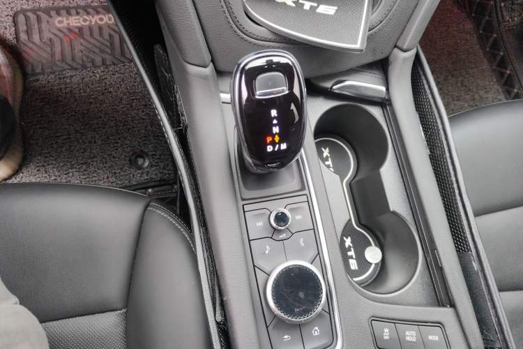 Used Cadillac XT6 2022 2.0T 7-Seater Four-Wheel Drive Luxury Version Gear Lever