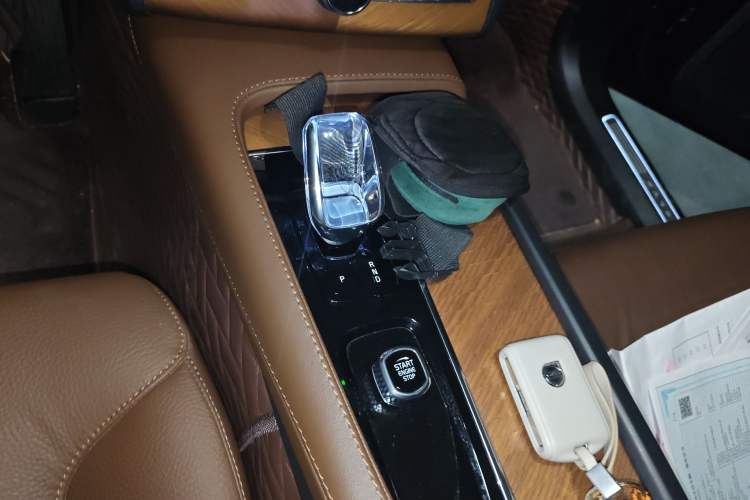 Used Volvo XC90 2024 B6 Zhiyi Luxury 7-Seater