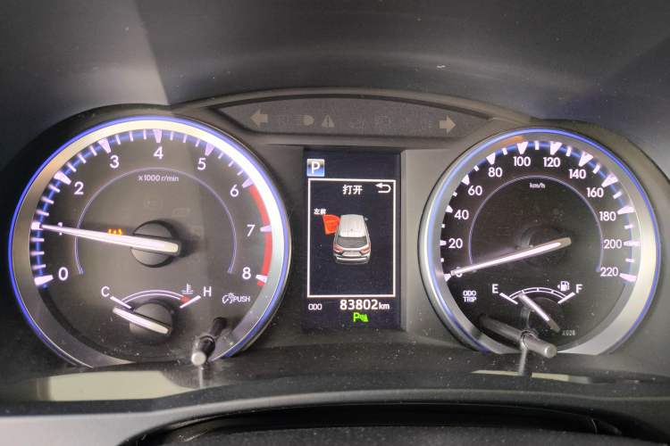 Used Toyota Highlander 2018 2.0T Four-Wheel Drive Prestige Version 7 Seats China VI Standard